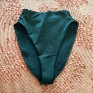 Left on Friday Hi hi Bottoms